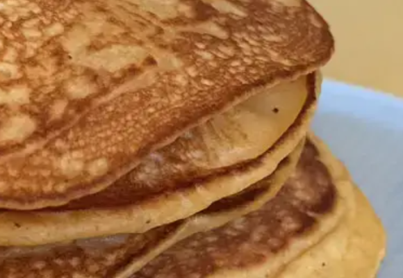 PANCAKE À LA PATATE DOUCE SANS GLUTEN