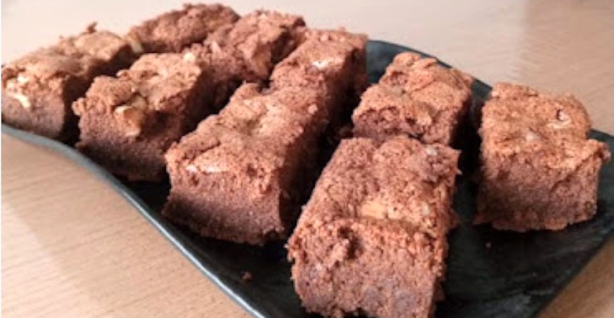 MOELLEUX AU CHOCOLAT FAÇON BROWNIES
