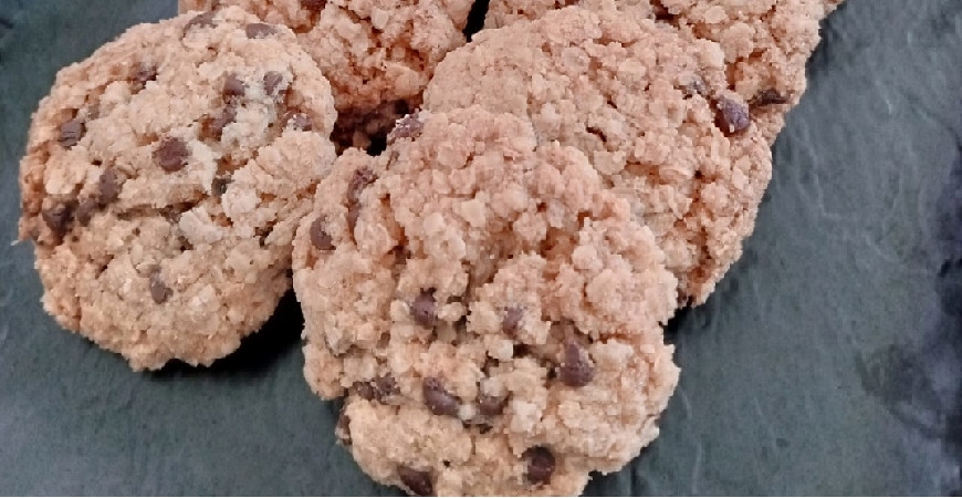COOKIES À L'AVOINE ET PÉPITES DE CHOCOLAT
